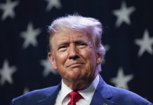 Tổng thống Trump giảm giá “thẻ vàng”, giới giàu toàn cầu phấn chấn